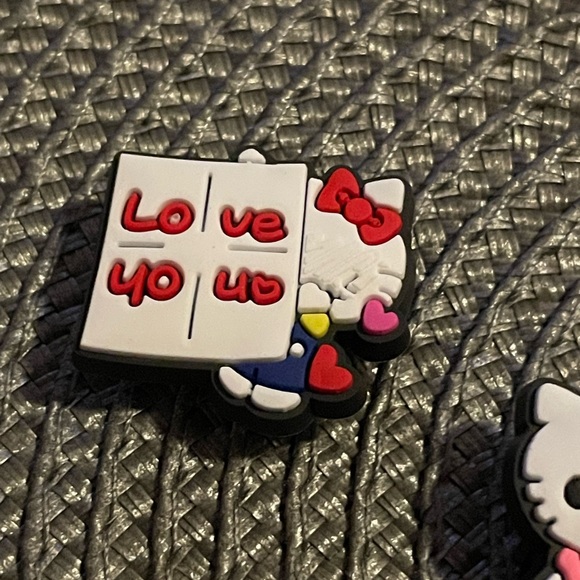 10pc Hello Kitty Love 💗 Sanrio Croc Charms - Picture 6 of 9